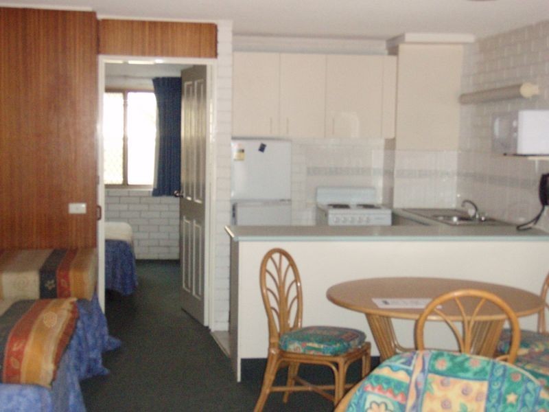 Unit 6/24 Trickett Street, Surfers Paradise QLD 4217