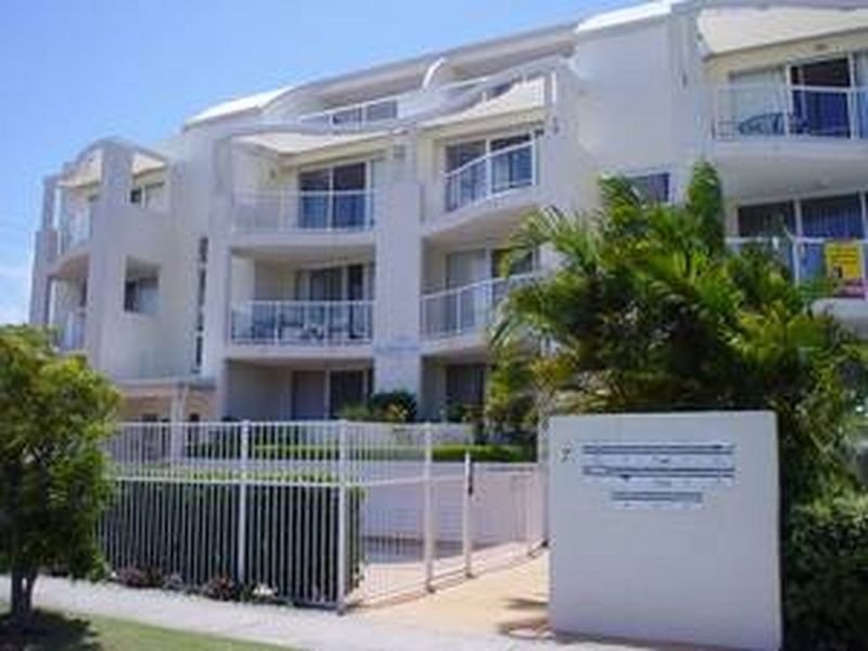 Labrador QLD 4215