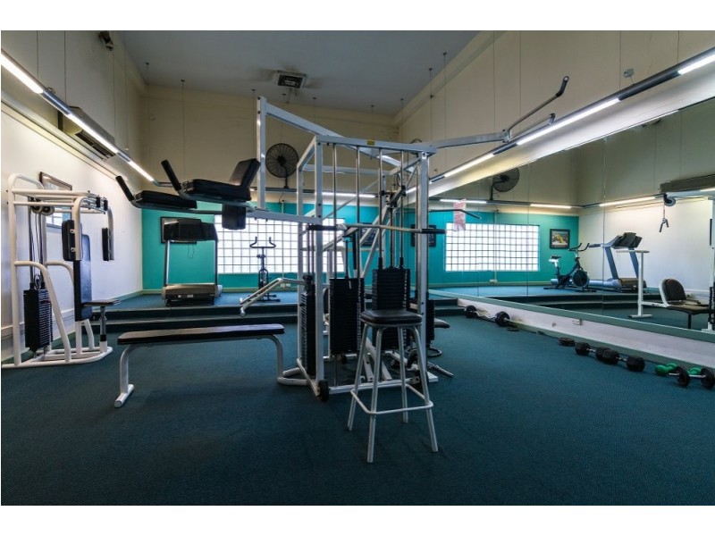 18 Hanlan Street, Surfers Paradise QLD 4217