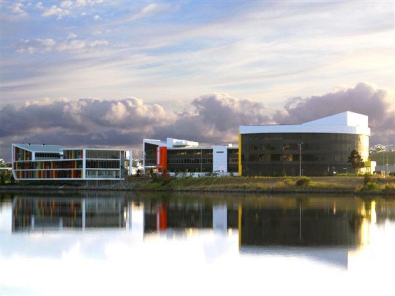 1 Lake Orr Drive, Varsity Lakes QLD 4227