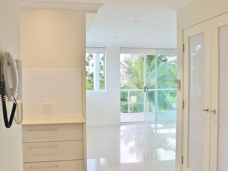 Chevron Island QLD 4217