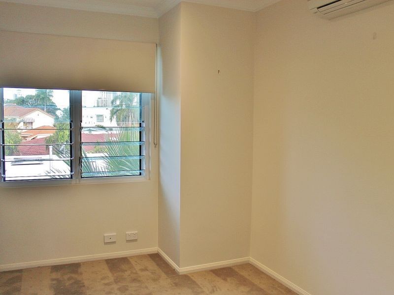 Chevron Island QLD 4217