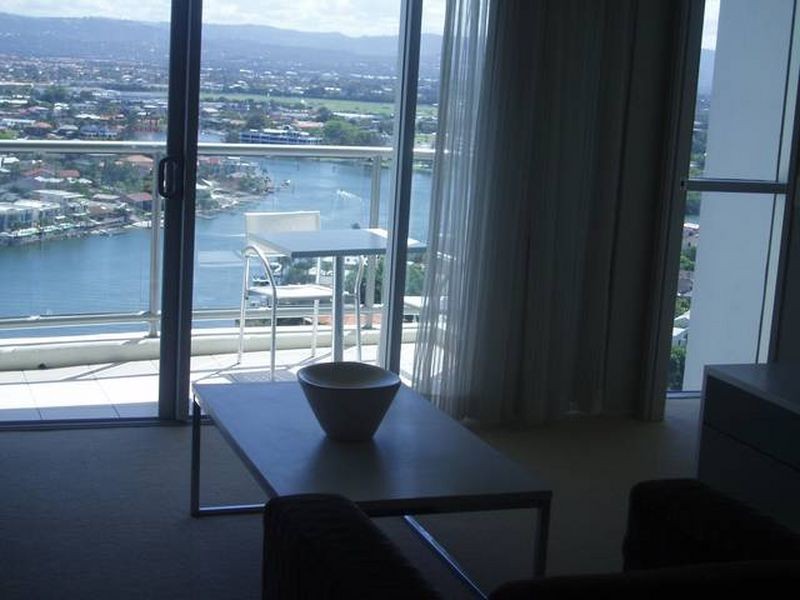 21/23 Ferny Avenue, Surfers Paradise QLD 4217