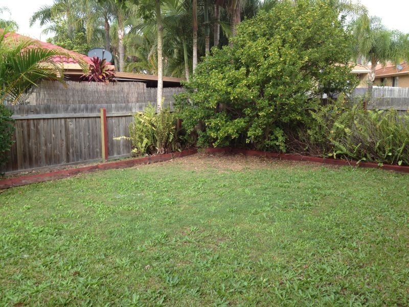 Central St, Labrador QLD 4215