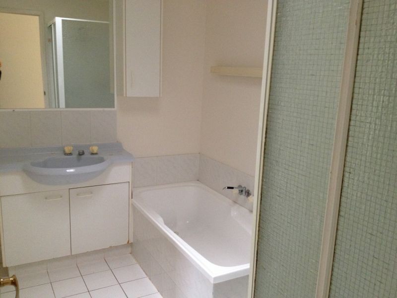 Central St, Labrador QLD 4215