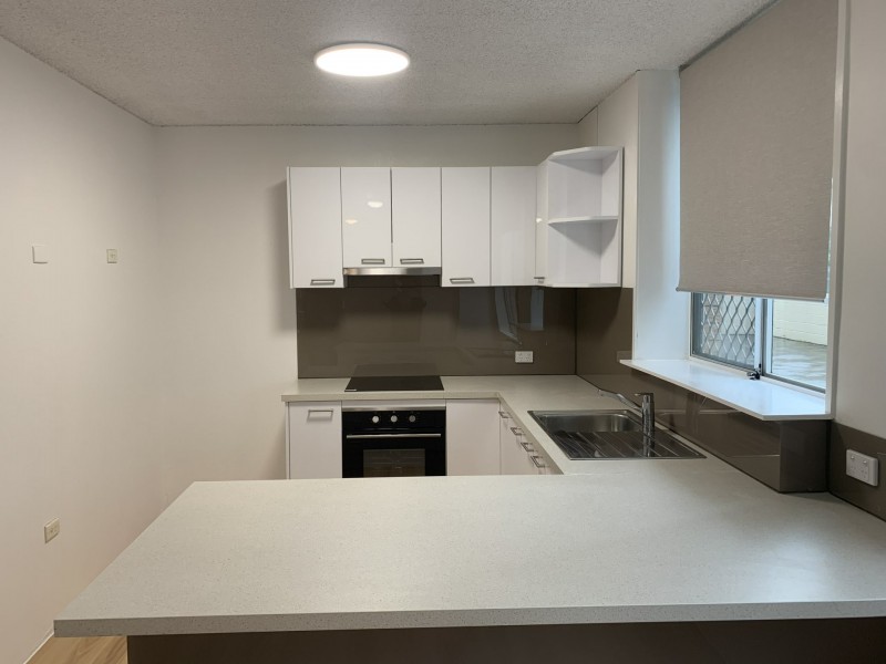 Unit 4/2-4 Elizabeth Avenue, Broadbeach QLD 4218