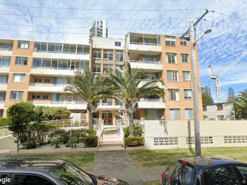 Unit 4/2-4 Elizabeth Avenue, Broadbeach QLD 4218