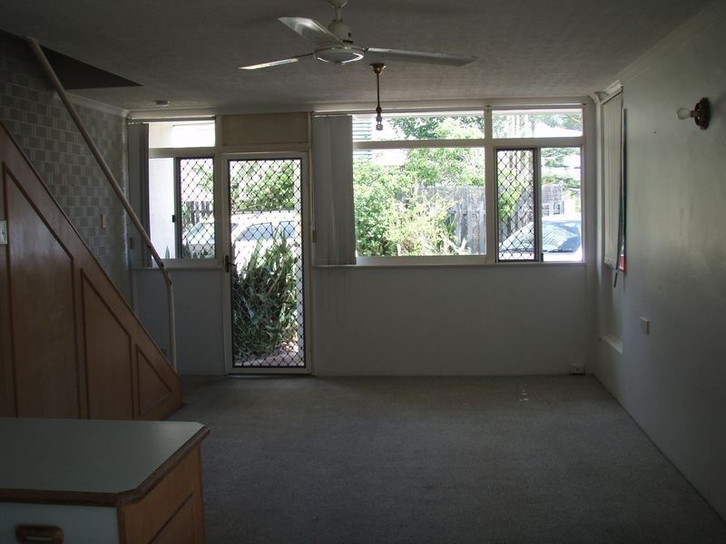 Unit 1/183 Old Burleigh Road, Broadbeach QLD 4218