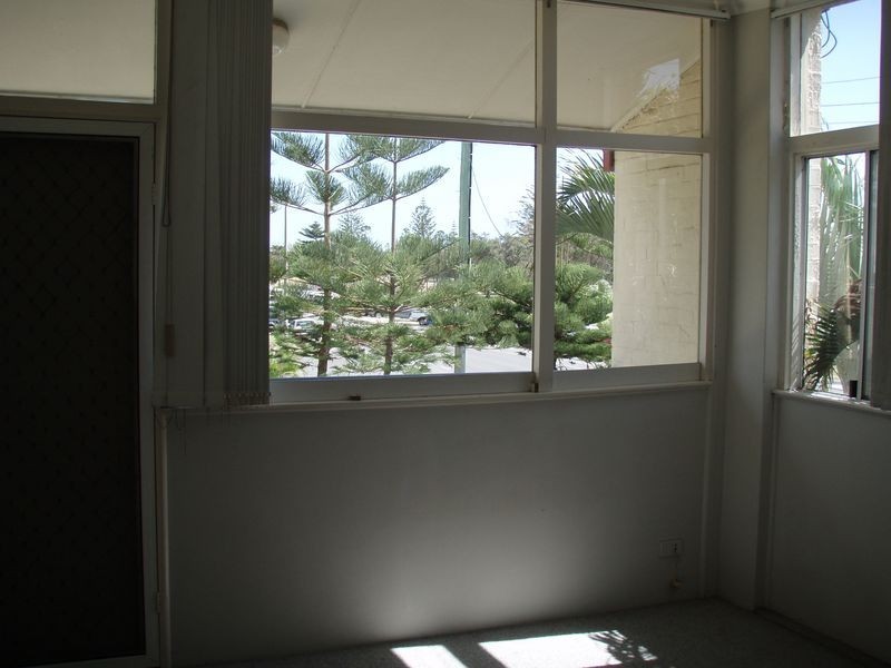 Unit 1/183 Old Burleigh Road, Broadbeach QLD 4218