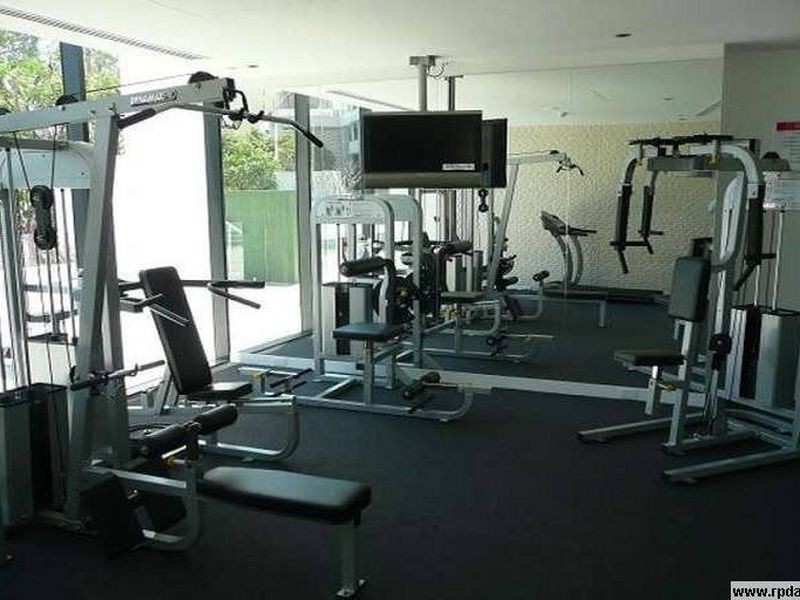 4 Wahroonga Place, Surfers Paradise QLD 4217