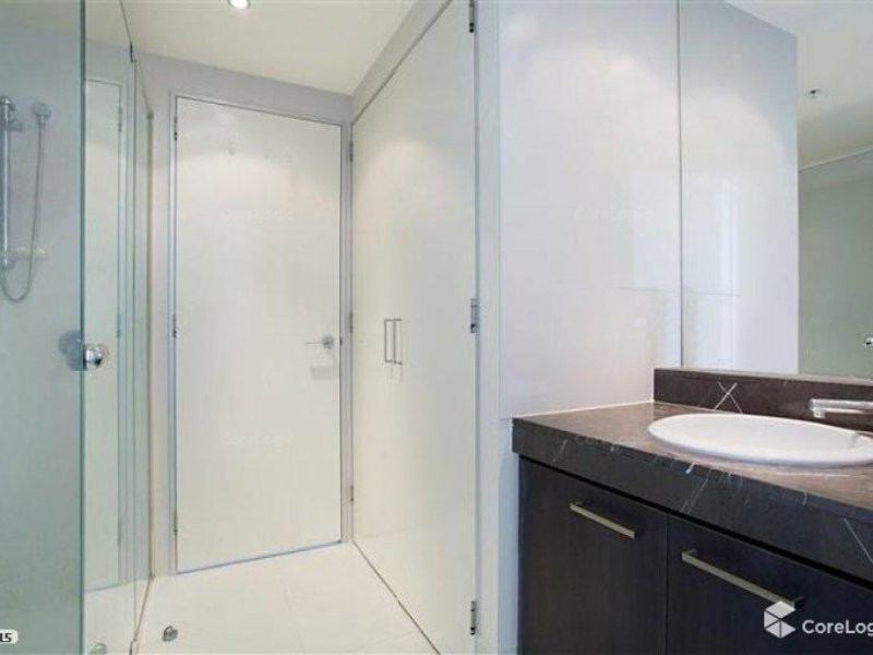 4 Wahroonga Place, Surfers Paradise QLD 4217