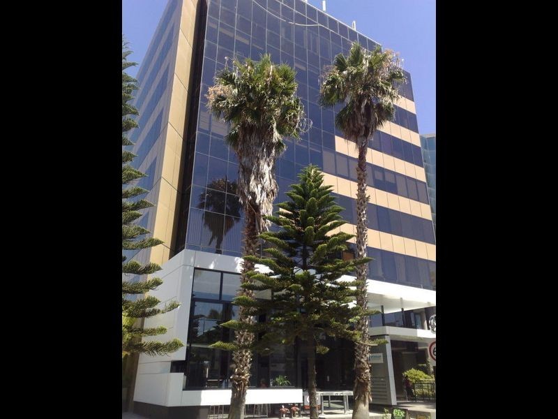 64 Ferny Avenue, Surfers Paradise QLD 4217