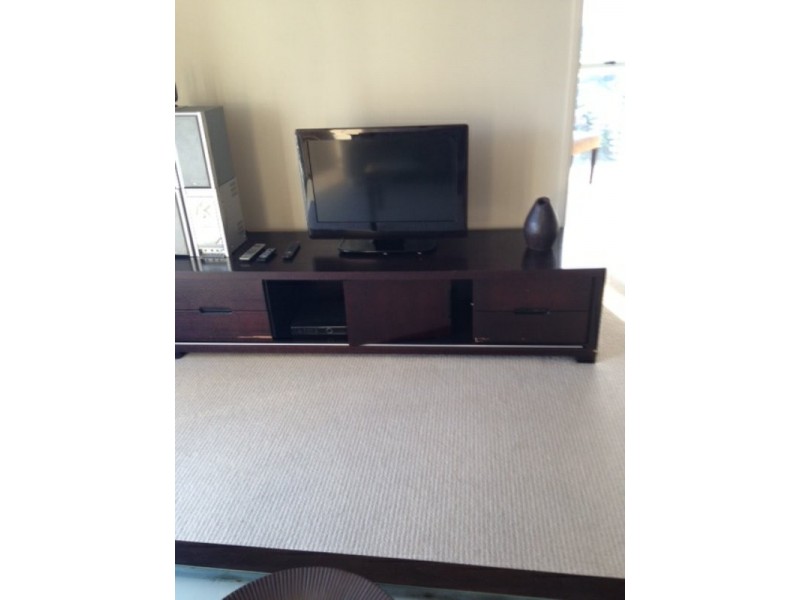 23 Ferny Avenue, Surfers Paradise QLD 4217