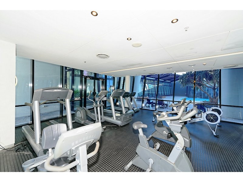 23 Ferny Avenue, Surfers Paradise QLD 4217