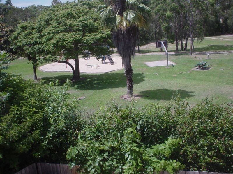 Unit 2/13 Maltman Av, Southport QLD 4215