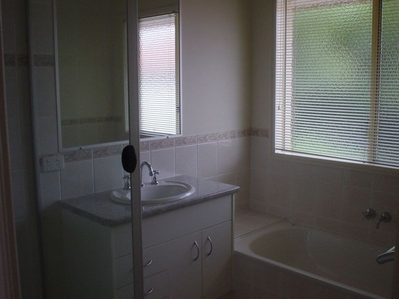 Unit 2/13 Maltman Av, Southport QLD 4215