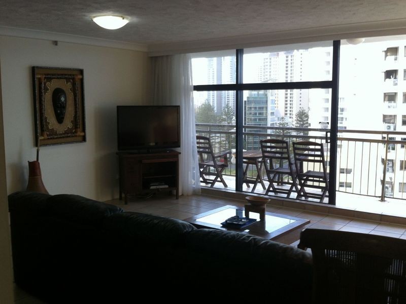 11/4 Old Burleigh Road, Surfers Paradise QLD 4217