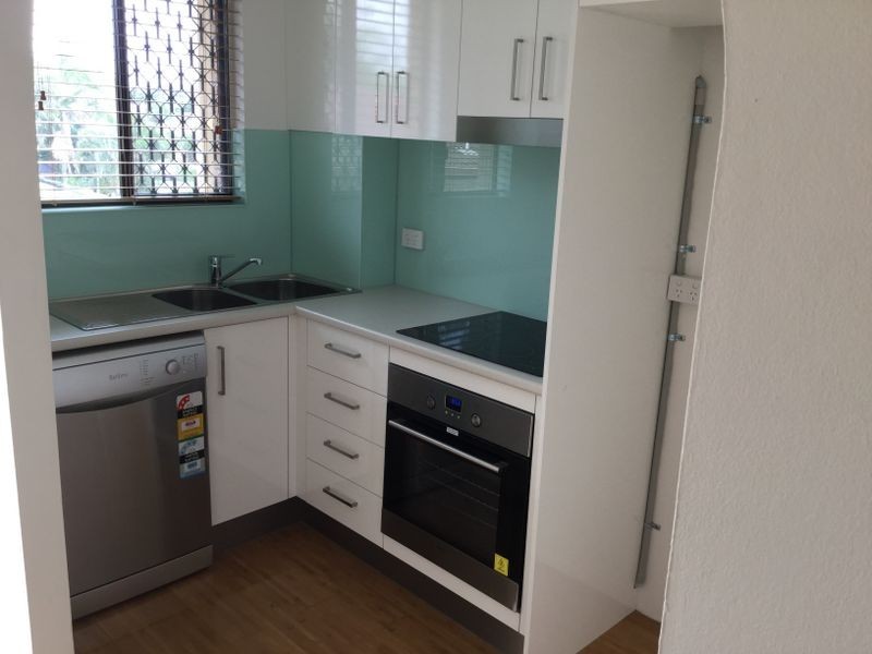 2/29 Oak Avenue, Surfers Paradise QLD 4217