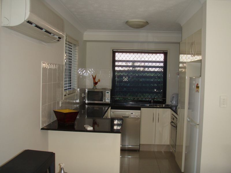 1/26 Bath Street, Labrador QLD 4215