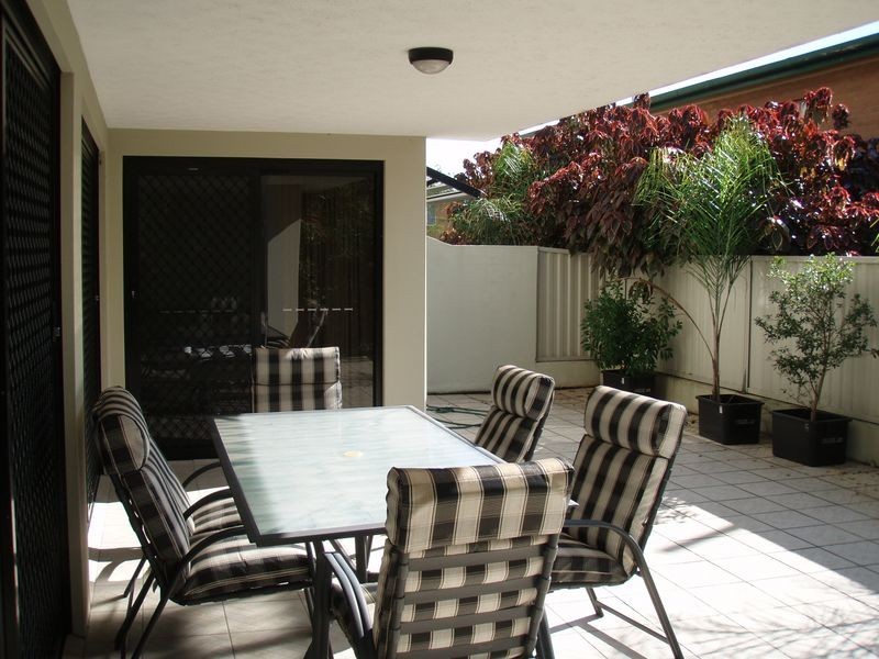 1/26 Bath Street, Labrador QLD 4215