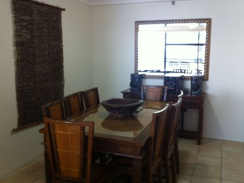 11/4 Old Burleigh Road, Surfers Paradise QLD 4217