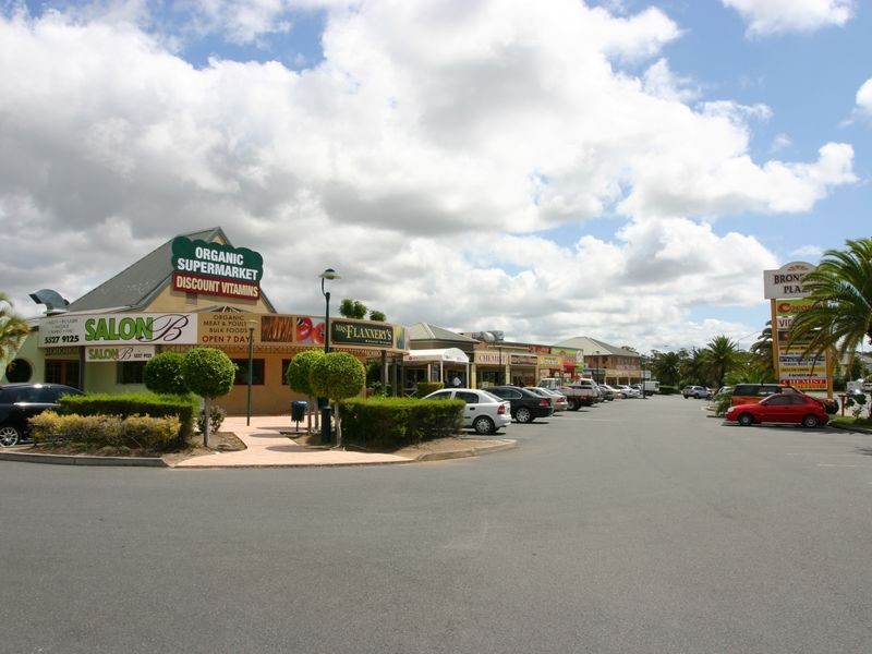 138 Slatyer Avenue, Benowa QLD 4217