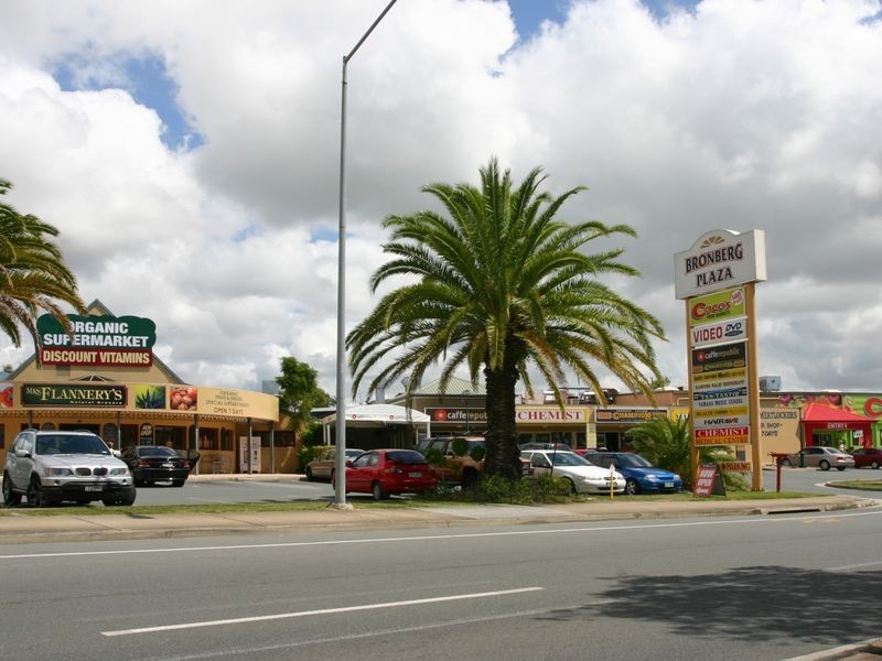 138 Slatyer Avenue, Benowa QLD 4217