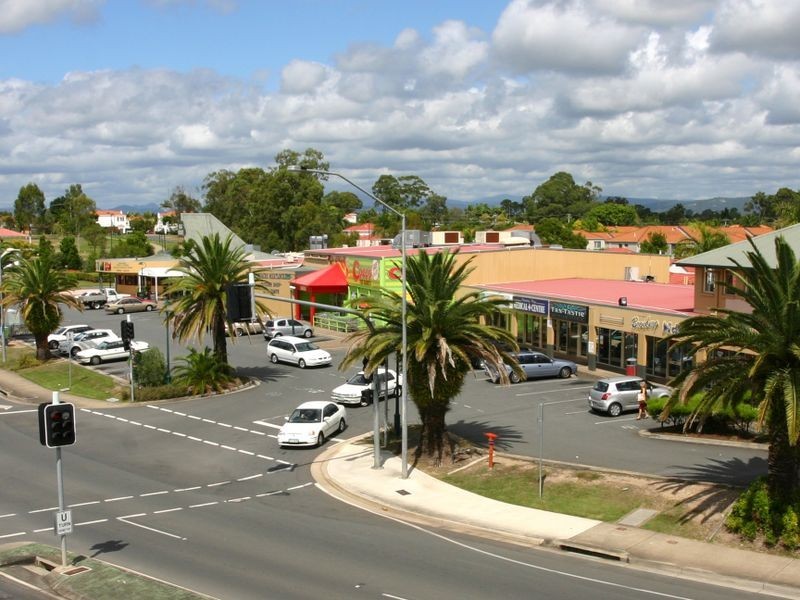 138 Slatyer Avenue, Benowa QLD 4217