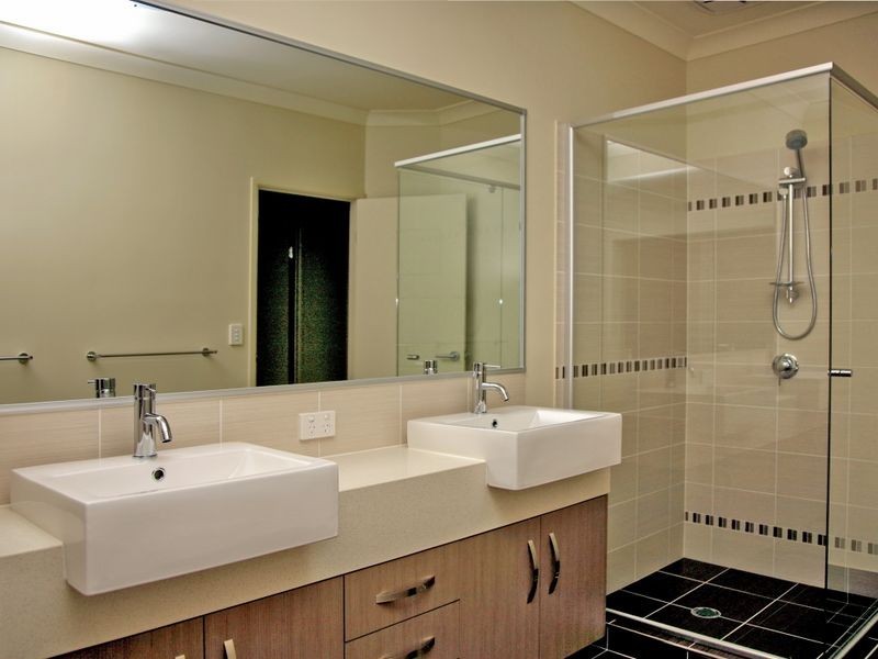 22A Uplands Drive, Parkwood QLD 4214