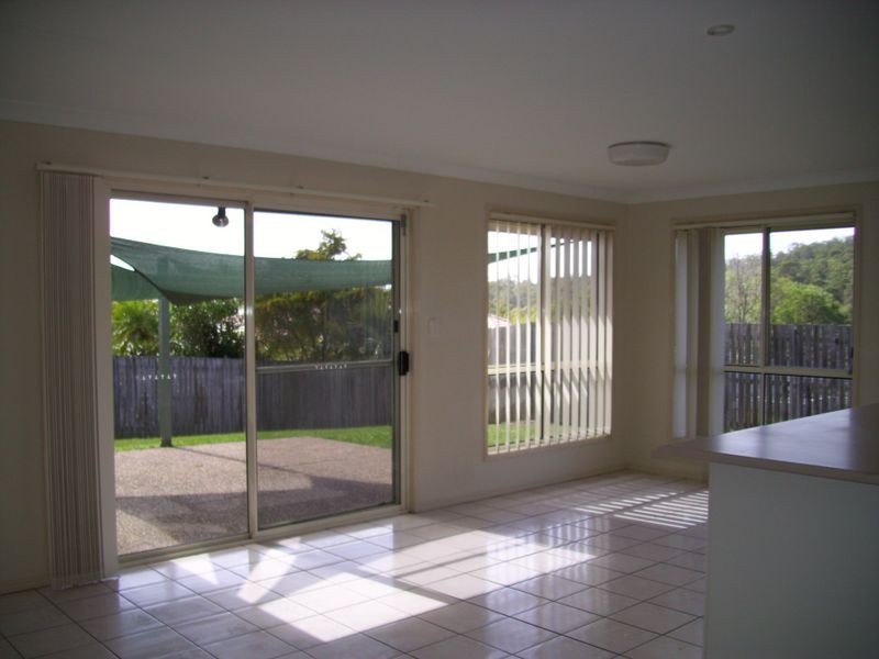 30 Daintree Drive, Parkwood QLD 4214