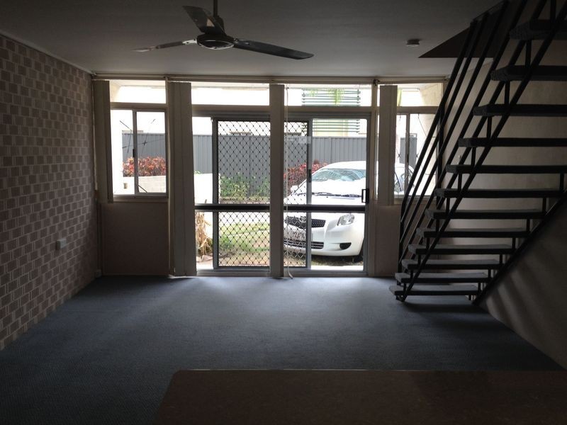 6/183 Old Burleigh Road, Broadbeach QLD 4218