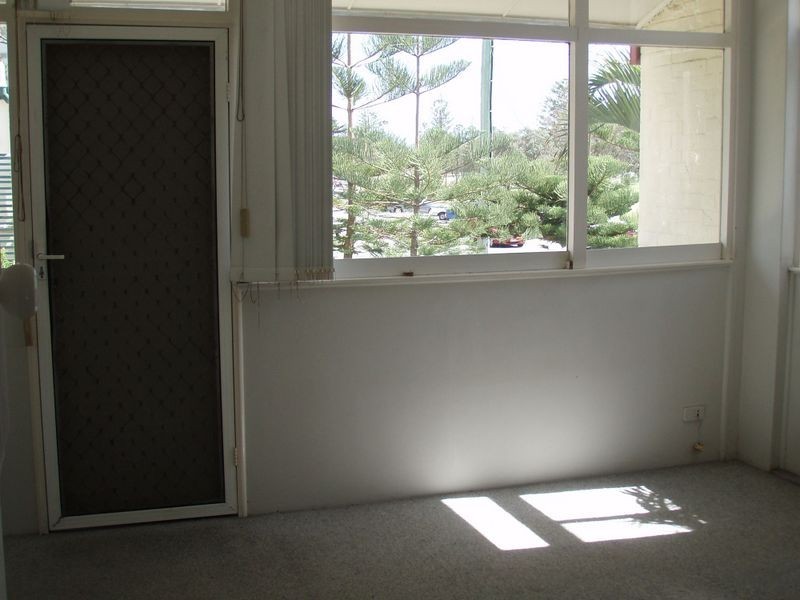 1/183 Old Burleigh Road, Broadbeach QLD 4218