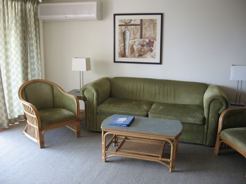 2/132-144 Ferny Ave, Surfers Paradise QLD 4217