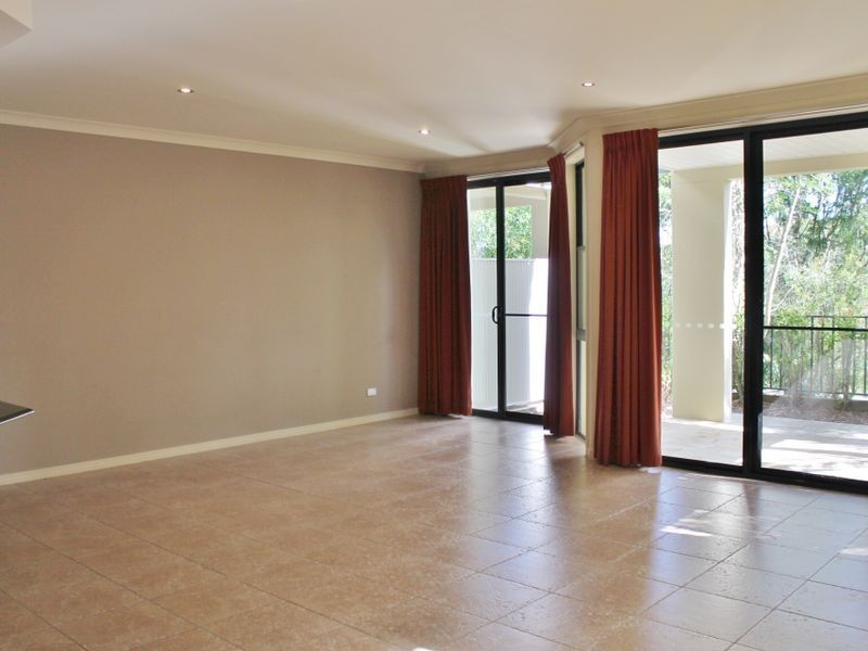 Carrara QLD 4211