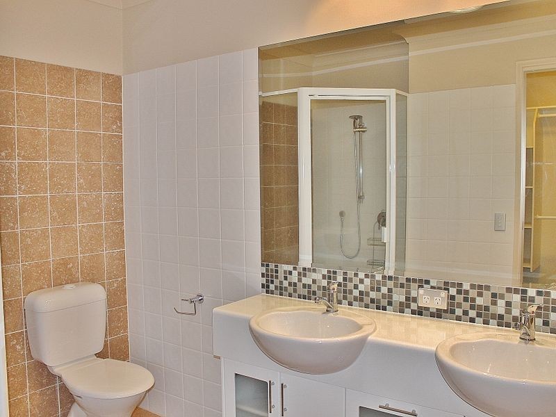 Carrara QLD 4211