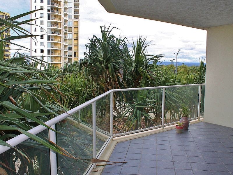 Surfers Paradise QLD 4217