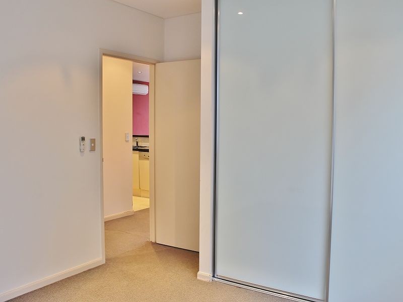 905/18 Cypress Avenue, Surfers Paradise QLD 4217