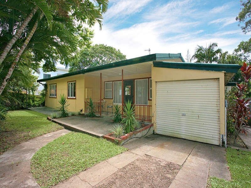 85 Pohlman St, Southport QLD 4215