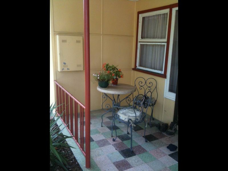 85 Pohlman St, Southport QLD 4215