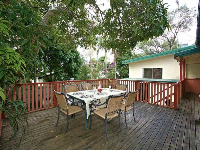 85 Pohlman St, Southport QLD 4215