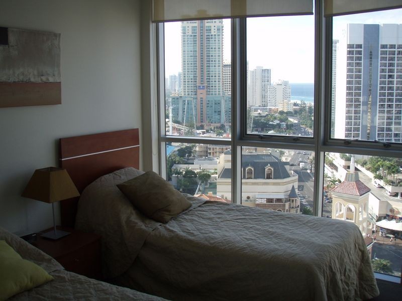 23 Ferny Avenue, Surfers Paradise QLD 4217