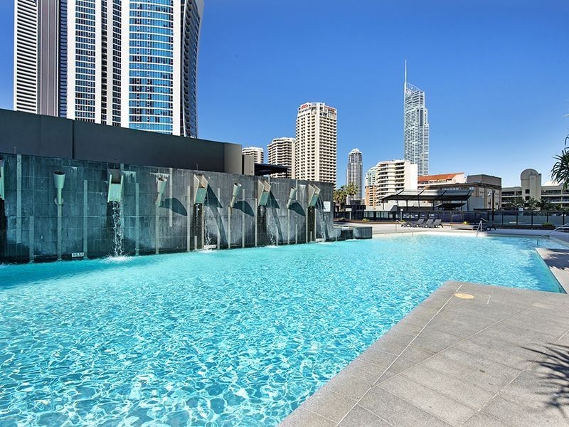 9 Ferny Avenue, Surfers Paradise QLD 4217