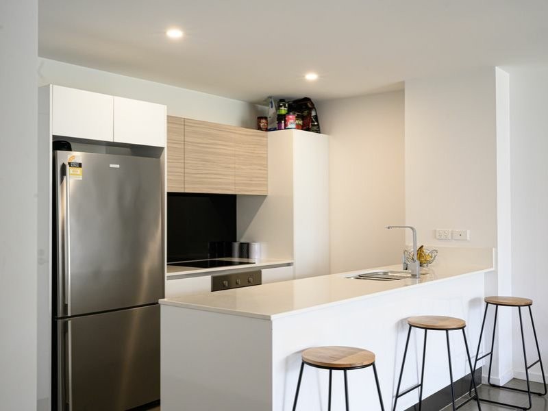 Unit 2408/7 Waterford Court, Bundall QLD 4217