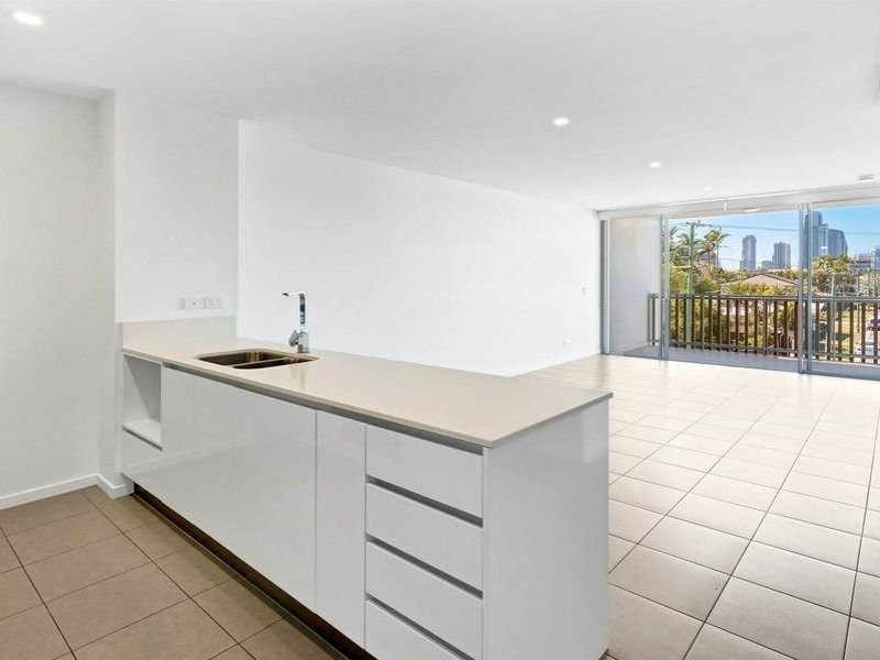 Unit 2408/7 Waterford Court, Bundall QLD 4217
