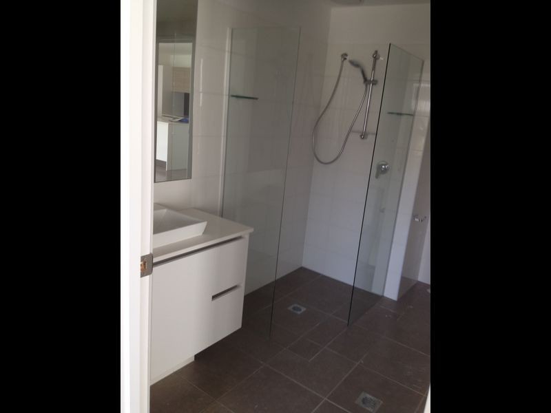 2212/7 Waterford Court, Bundall QLD 4217