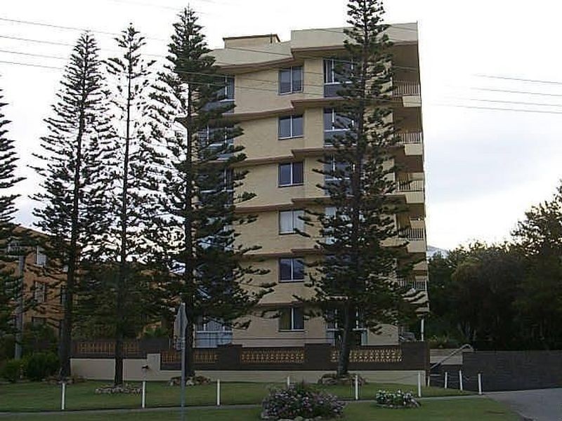 11-280 Hedges Avenue, Mermaid Beach QLD 4218