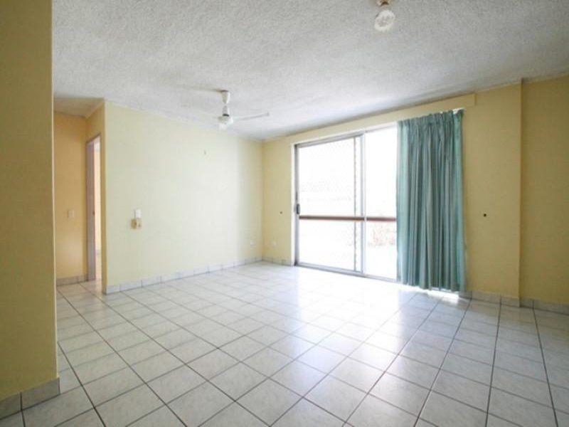 2/11 Thomas Drive, Chevron Island QLD 4217