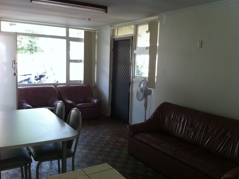 1/30 Leonard Avenue, Surfers Paradise QLD 4217