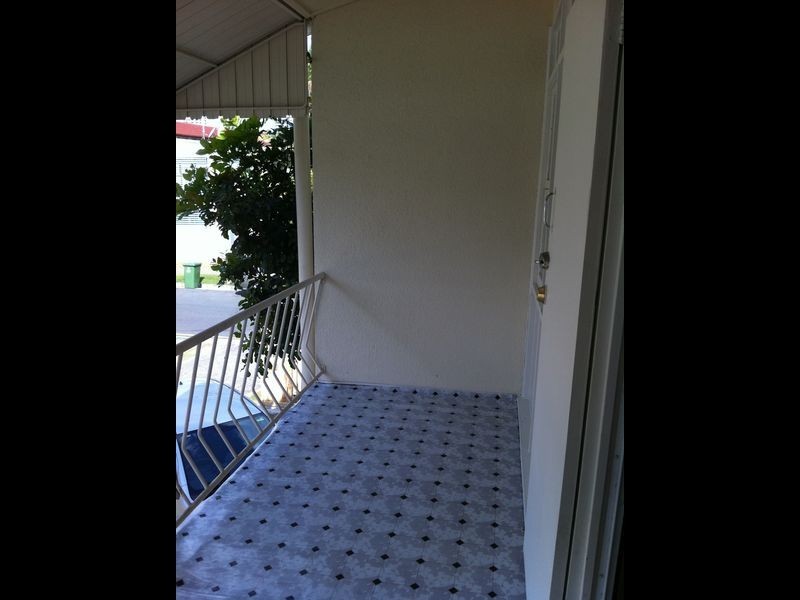 1/30 Leonard Avenue, Surfers Paradise QLD 4217