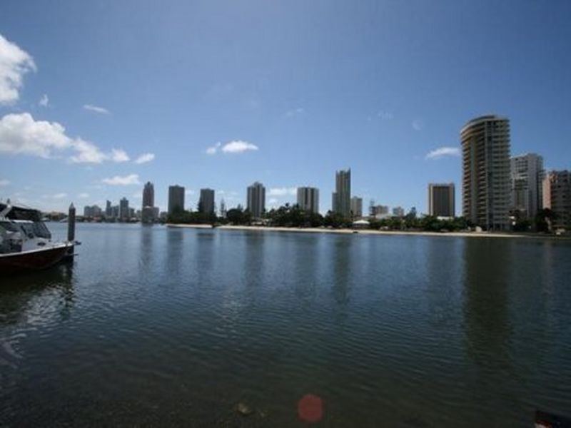 65 Stanhill Drive, Surfers Paradise QLD 4217